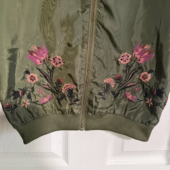 Love Fire Green Floral Embroidered Bomber Jacket Size XS - Picture 2 of 11